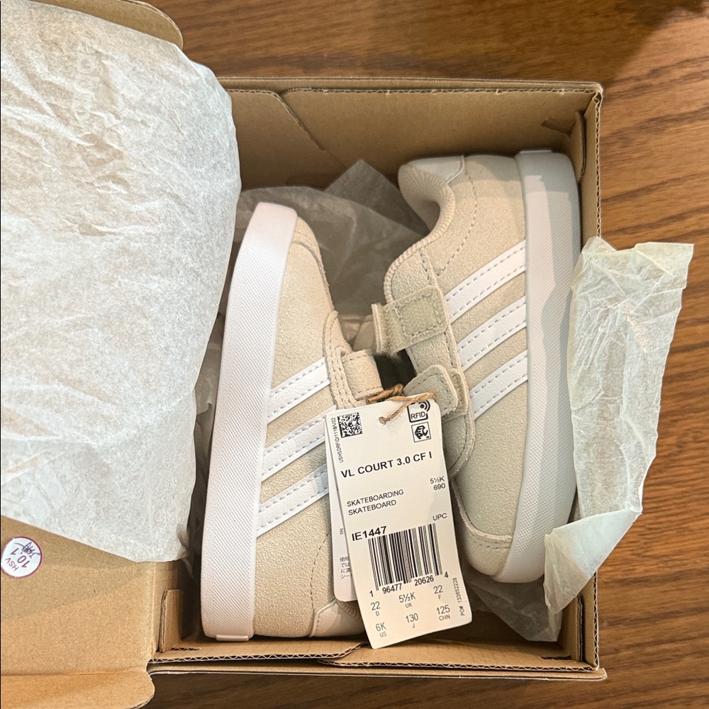 Adidas VL Court Beige Sneakers with White Stripes